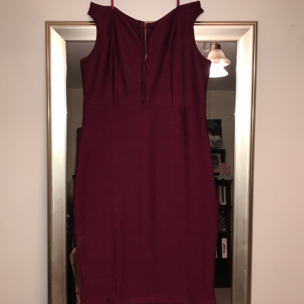 NWT Wine bodycon dress